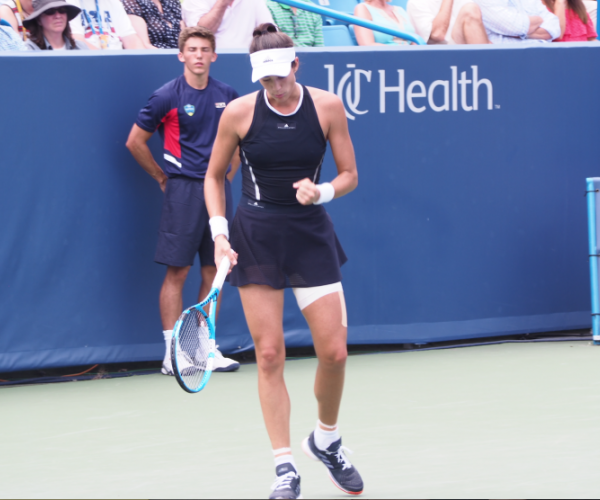 WTA Cincinnati: Garbiñe Muguruza dominant in straight sets win over Karolina Pliskova