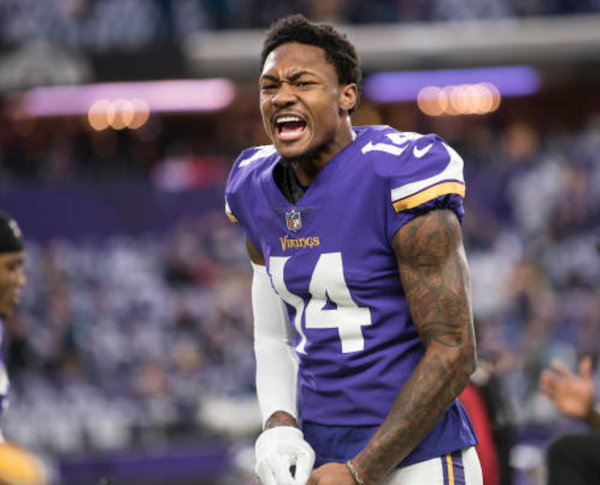 Buffalo Bills acquire wide receiver Stefon Diggs from the Minnesota Vikings