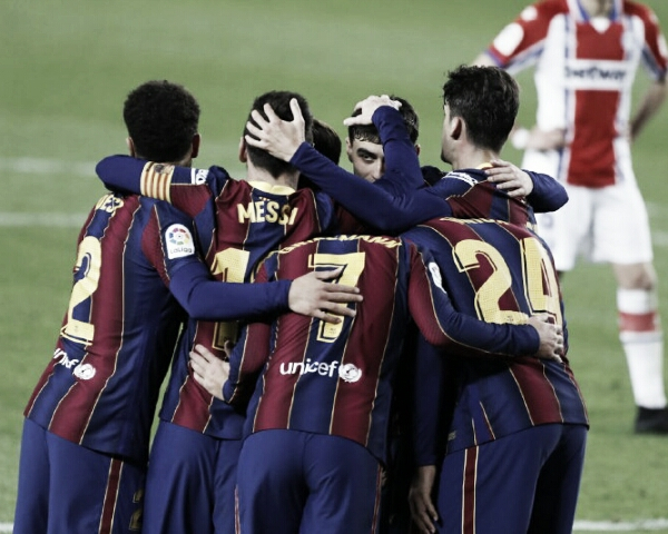 Show de Messi e dois de Trincão: Barcelona goleia Alavés e assume vice-liderança de LaLiga