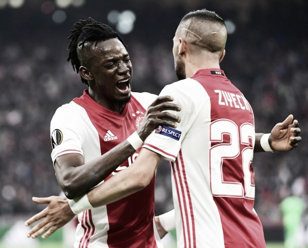 Ajax massacra Lyon em casa e fica a um pé de alcançar a final da Europa League
