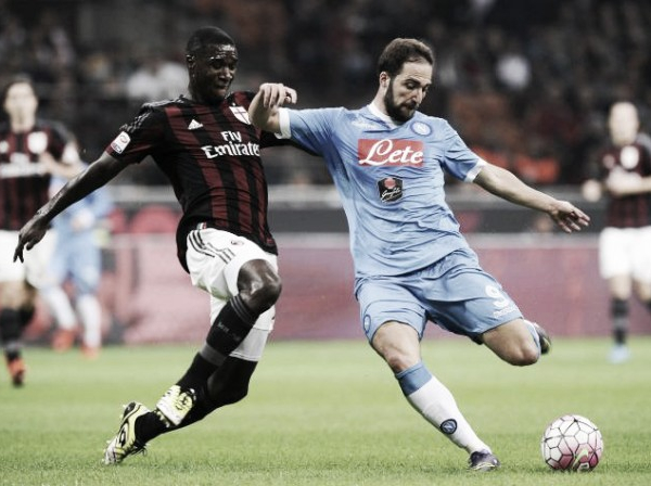 Risultato finale Napoli- Milan (1-1): Succede tutto nel 1° tempo: Insigne prima, Bonaventura poi
