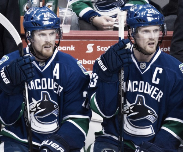 Vancouver Canucks: Sedin twins need to decide their future
