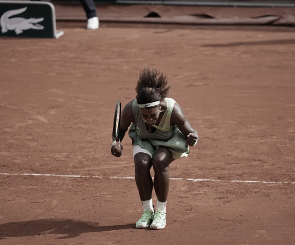 Serena Williams reage no segundo set e elimina Collins em Roland Garros