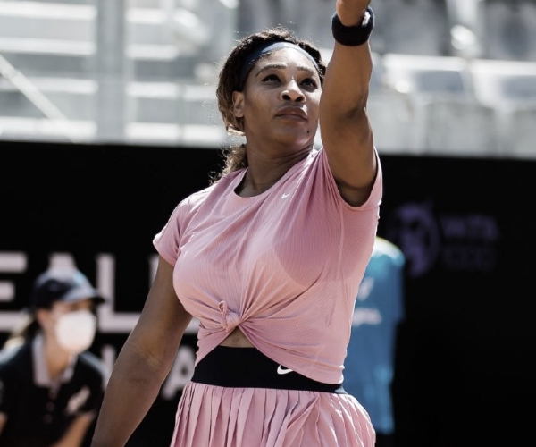 Serena Williams pasa a octavos en Parma, Venus fue eliminada