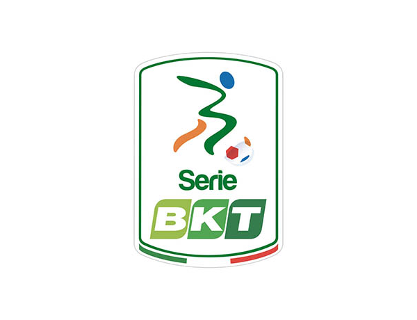 Serie B - Il Crotone sbanca l'Adriatico: battuto il Pescara 0-3