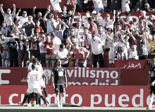 Liga - Il Siviglia si risveglia: 4-2 al Deportivo nel giorno di Monchi