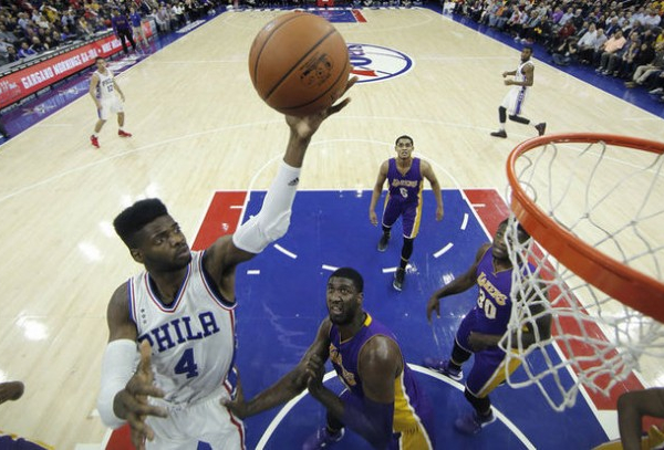 Philadelphia 76ers Spoil Kobe Bryant's Final Homecoming With Their First Victory This Season