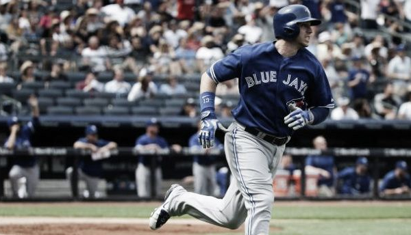 Justin Smoak's Grand Slam Leads Blue Jays Past Yankees