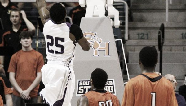 Stephen F. Austin Storms By Sam Houston State, Race Into Big Dance