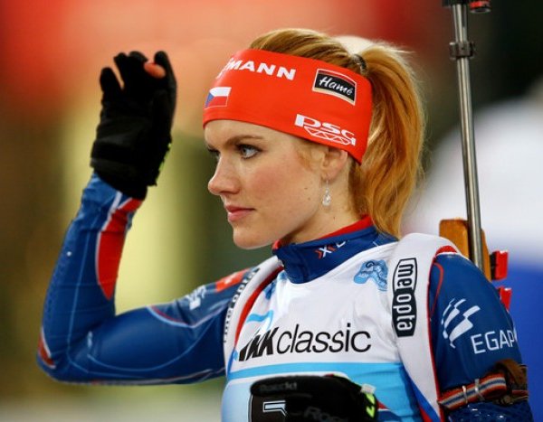 Biathlon inseguimento femminile: vince Koukalova, ma che Wierer!