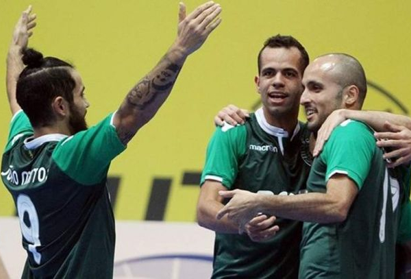 UEFA Futsal Cup: Sporting vence e está «final four»