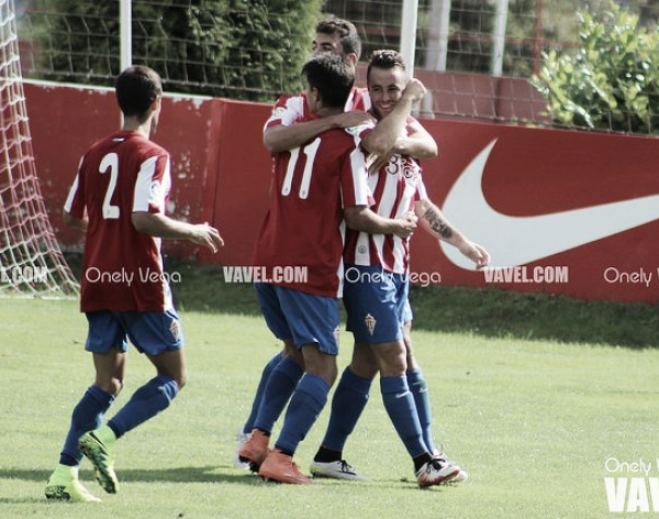 Fotos e imágenes del Sporting B 2-0 SD Lenense, Tercera División Grupo II
