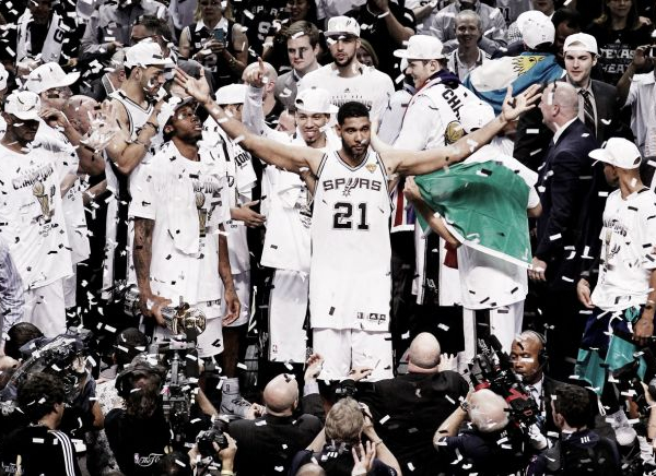 San Antonio Spurs 2014: no serían tan viejos si ganaron otro Anillo