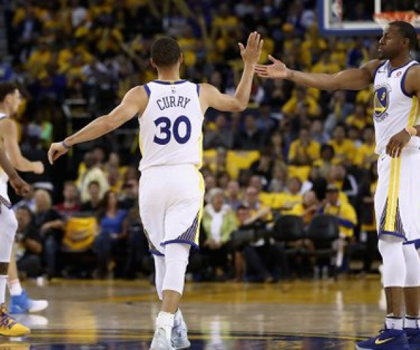 NBA Playoffs - Curry pronto a sfidare Chris Paul: "E' stato un mentore, ma ora..."