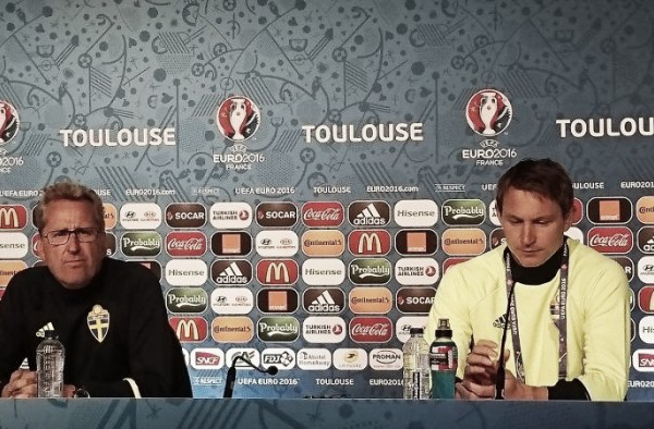 Euro 2016, Hamren in conferenza stampa: "Dobbiamo lavorare come una squadra"