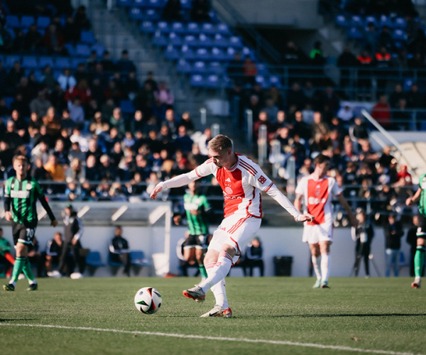 Resumen y goles del Ajax 2-1 Hannover en Partido Amistoso