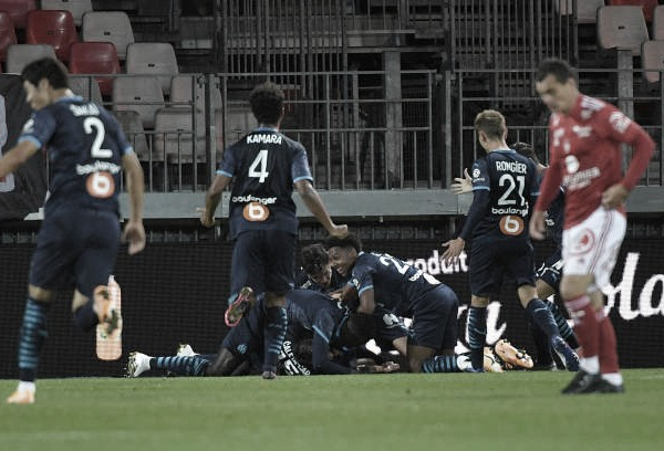 Thauvin e Caleta-Car brilham em vitória do Marseille contra Brest