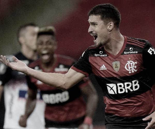 Sem espaço no Flamengo, zagueiro Matheus Thuler fecha negociação com Montpellier