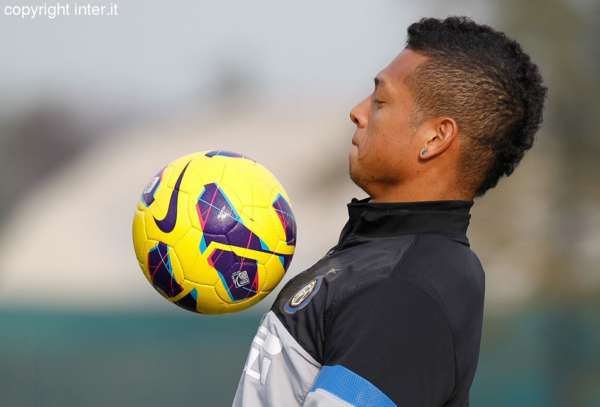 Chelsea Step Up Guarin Chase By Offering Ba in Part-Exchange