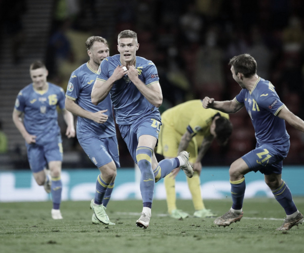 Nos acréscimos da prorrogação, Ucrânia vence Suécia e segue na Eurocopa