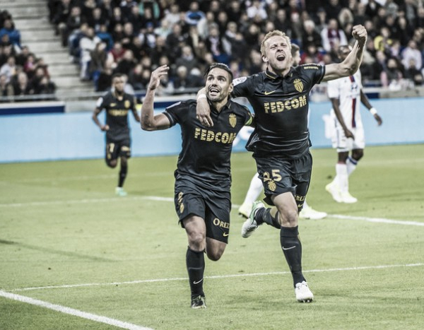 Mbappé e Falcao marcam, Monaco vence Lyon e retoma liderança