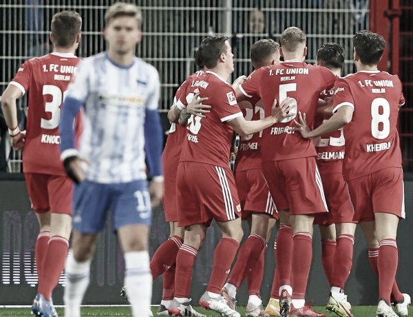 Union vence Berliner Derby diante do Hertha e encosta na zona de classificação à Champions