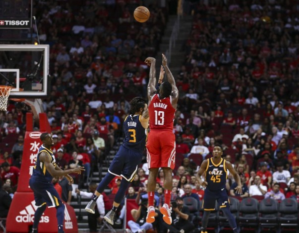 NBA - Furia Harden, Houston sempre più aggrappata al suo 'uomo barbuto'