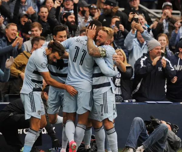 Sporting Kansas City 3-1 Vancouver: Hosts dominate to advance to West semis