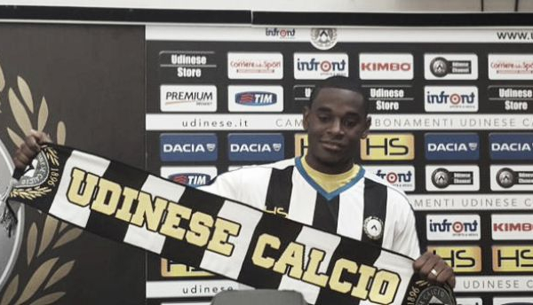 Duván Zapata fue presentado en el Udinese