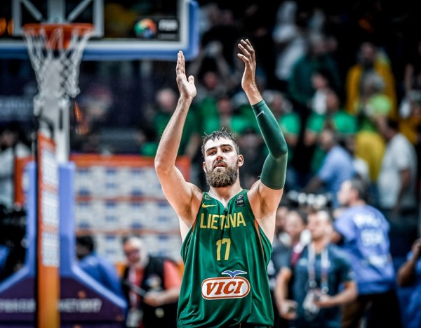 Eurobasket 2017 - Valanciunas da urlo, Lituania batte Germania ed è prima (72-89)