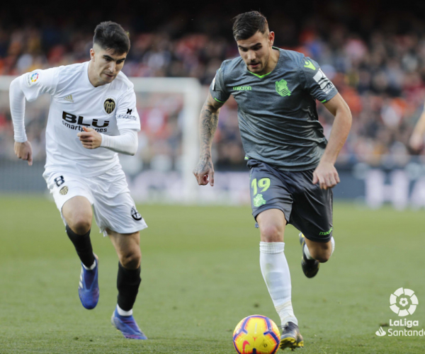 Previa Valencia vs Real Sociedad: primer partido de La Liga con mismos objetivos 