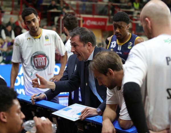 LegaBasket Serie A - Clamoroso a Torino: Banchi si dimette