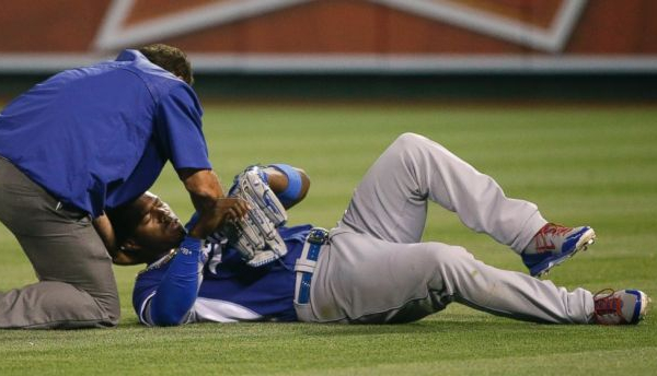 Yasiel Puig Exits After Collision With Howie Kendrick