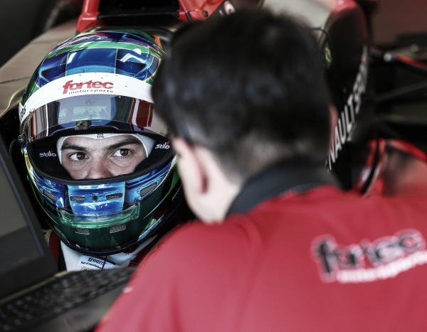 Bruno Baptista pontua na corrida 1, mas sofre toque e não completa 2ª prova da Fórmula Renault