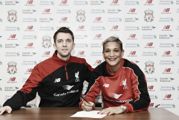 Liverpool secure van de Sanden signing