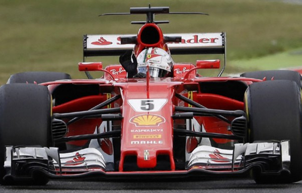 Formula 1 - Vettel il più veloce in Giappone sull'asciutto. Poi è nubifragio