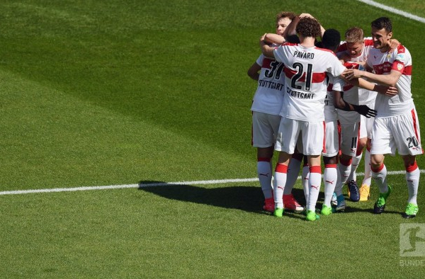 VfB Stuttgart 2-0 Karlsruher SC: Asano brace sends Swabians top