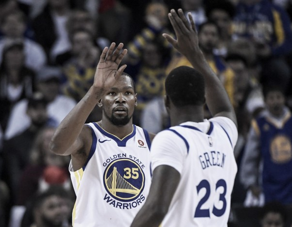 Kevin Durant, Draymond Green lead Golden State Warriors past Cleveland Cavaliers 99-92 in Christmas Day showdown