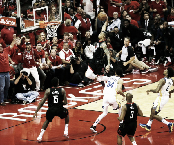 NBA - La reazione dei Rockets travolge Golden State, gara-2 è di Harden e compagni (127-105)