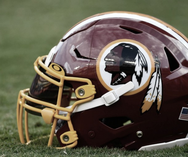 Empresas
solicitan a Washington eliminar el término de “Redskins”