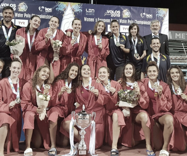 La selección juvenil femenina, campeona de Europa de waterpolo