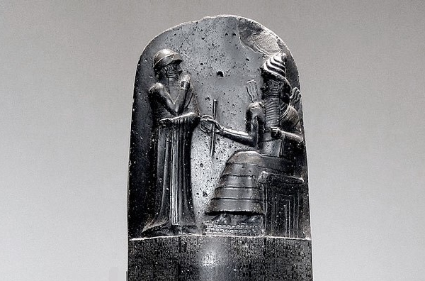 El Código de Hammurabi y los orígenes del derecho escrito 