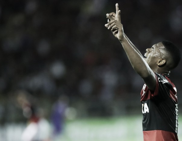 Lucas Silva comemora e destaca empenho em título do Flamengo: "Final não se joga, se ganha"