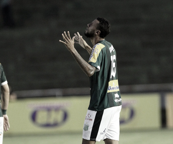 Gabriel Carioca marca com um minuto em campo, Uberlândia vence e sobe na tabela do Mineiro