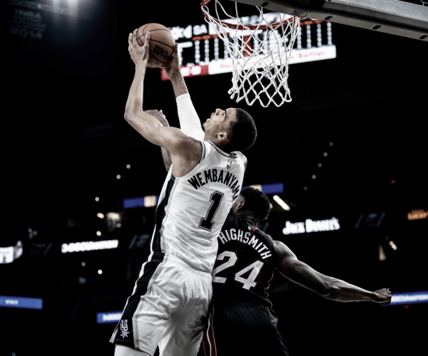 Highlights: Sacramento Kings 127-122 San Antonio Spurs in NBA