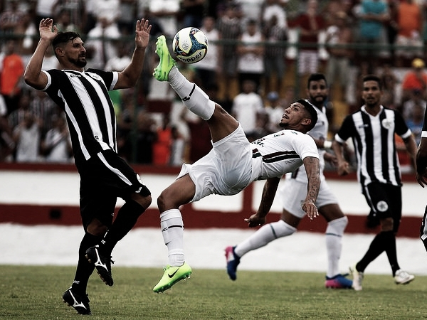 Fluminense recebe Resende para se manter na
liderança da Taça Rio