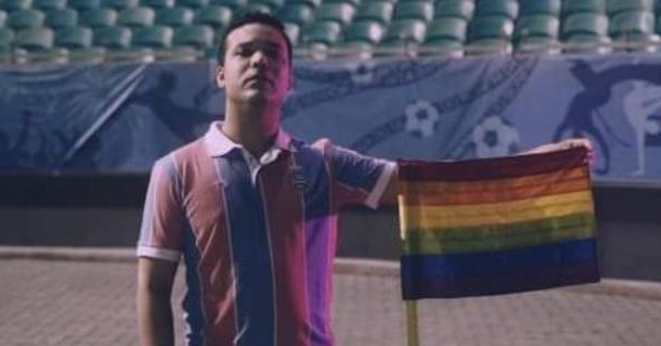 Clubes brasileiros levantam bandeira do respeito no 'Dia Internacional do Combate à Homofobia'