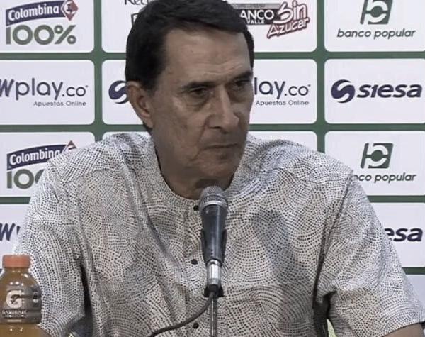 Alexandre Guimarães: "Tenemos que hacer las cosas mejor para seguir siendo fuertes en nuestra cancha"