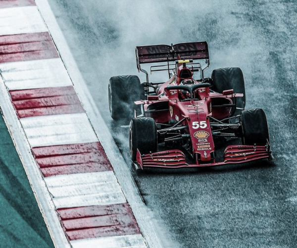 Ferrari troca motor, e Carlos Sainz larga no fim do grid no GP da Turquia