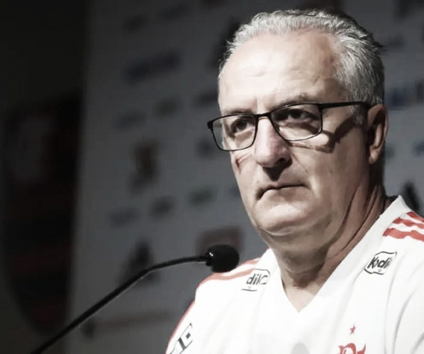 Dorival Júnior vê evolução do Flamengo após mais uma derrota no Mineirão: "Fiquei satisfeito"